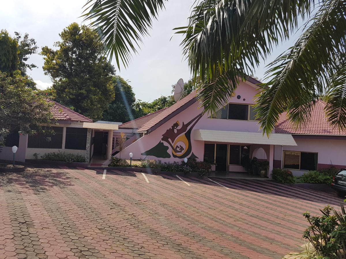 קומסי Royal Basin Resort מראה חיצוני תמונה