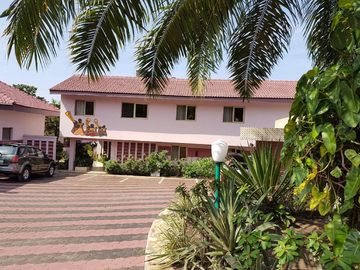 קומסי Royal Basin Resort מראה חיצוני תמונה